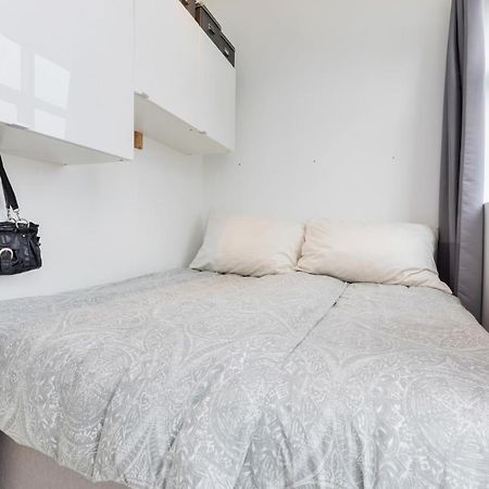Stylish Apartment With Beautiful Views Of The River, Beach Nearby Kristiansand Esterno foto