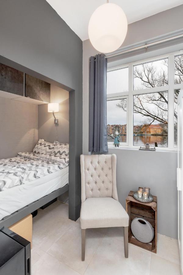 Stylish Apartment With Beautiful Views Of The River, Beach Nearby Kristiansand Esterno foto